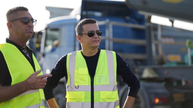 Sorin Grindeanu acuză „un caz tipic de fake news” când se vorbește despre blocaje pe autostrăzile Transilvania și Unirii