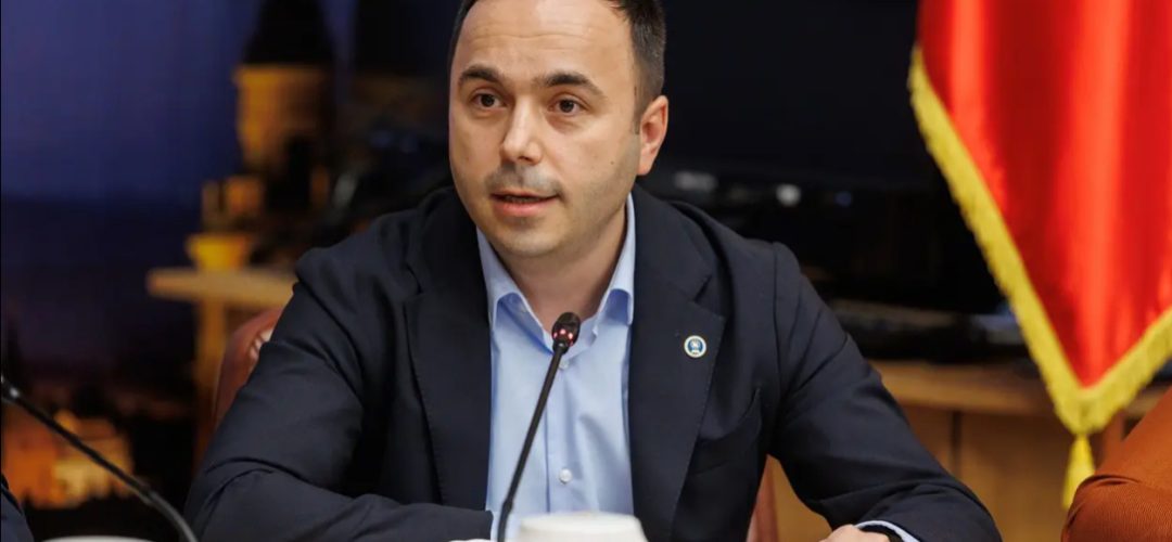 Vaccinarea gratuită anti-HPV, extinsă până la 26 de ani din toamnă