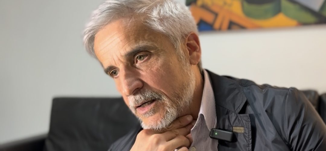 „Un tip simplu, care merge pe jos la Cotroceni”. Elek Levente l-a cunoscut îndeaproape pe noul președinte al României