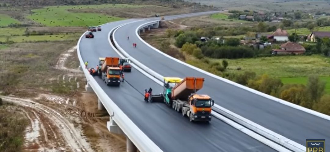 AUTOSTRADA TRANSILVANIA. Cum arată lucrările pe segmentul Nădășelu-Mihăiești, aflat la aproape 90 stadiu fizic de execuție. VIDEO